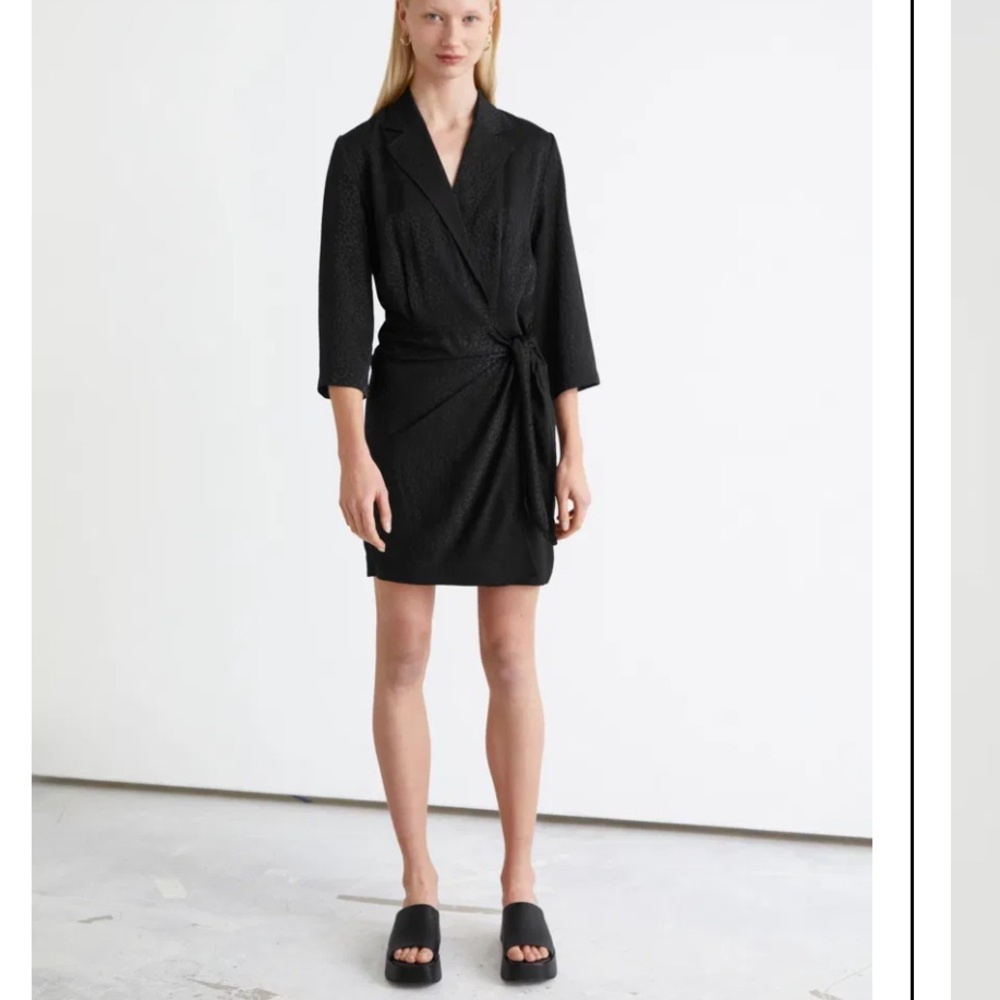 & Other Stories dress - black “Fitted Jaquard Mini Wrap”